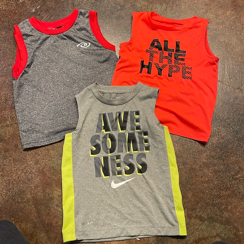 Warm up tanks toddler boys size 4T
